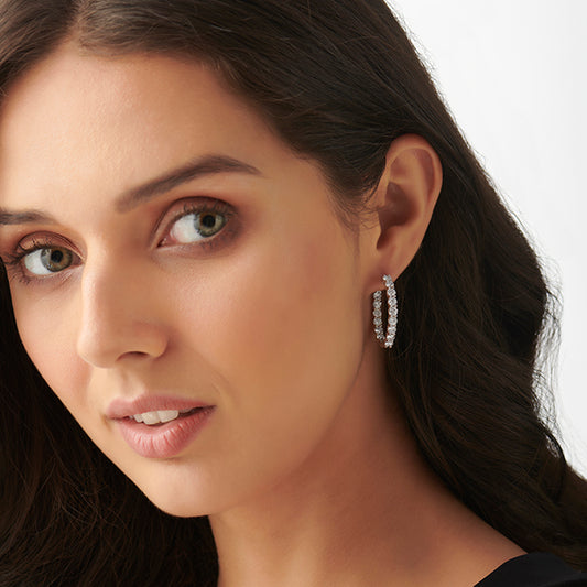 Regal Sparkle Round Diamond Earring Regal Sparkle Round Diamond Earring