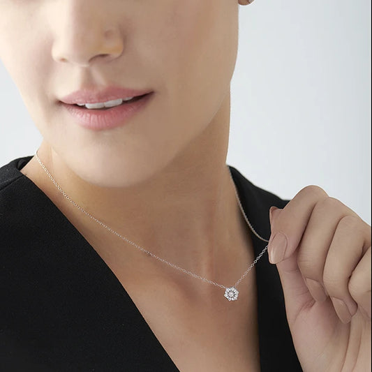 Starburst Floral Diamond Platinum Pendant Starburst Floral Diamond Platinum Pendant