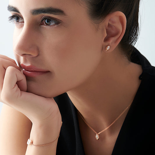 0.54 Ct Marquise Shape Classic Diamond Stud Earrings 0.54 Ct Marquise Shape Classic Diamond Stud Earrings