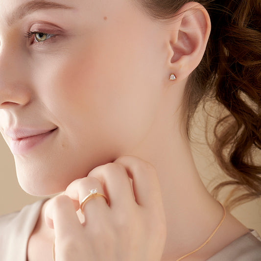 Half Bezel & Claw Prong Set Smallitaire Trillion Shape Diamond Earring Half Bezel & Claw Prong Set Smallitaire Trillion Shape Diamond Earring