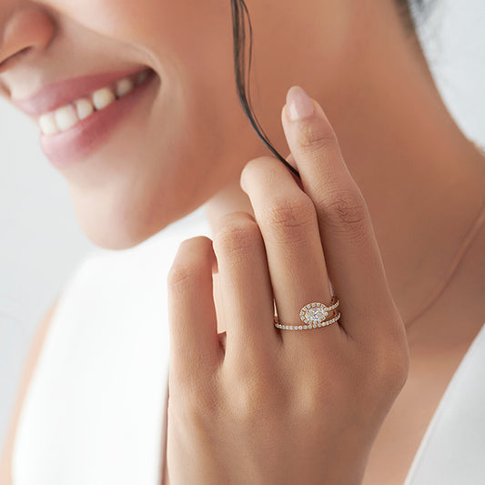 Oval Halo Ring with Split Shank Oval Halo Ring with Split Shank - MQ