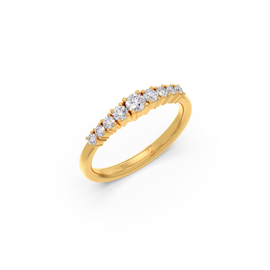 Graduated Round Diamond Ring Graduated Round Diamond Ring - Yellow