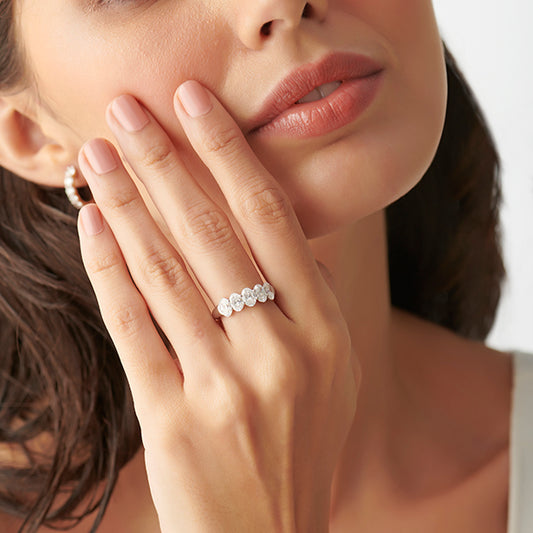Sparkling Oval Cut Diamond Ring Sparkling Oval Cut Diamond Ring