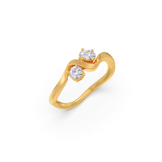 Alternating Round and Oval Diamond Ring Alternating Round and Oval Diamond Ring - Yellow