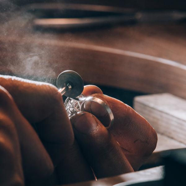 VVS-EF Diamonds: What They Really Mean and Why They Matter