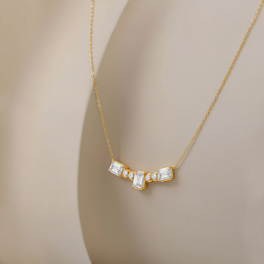 Solitaire Emerald Radiance Pendant