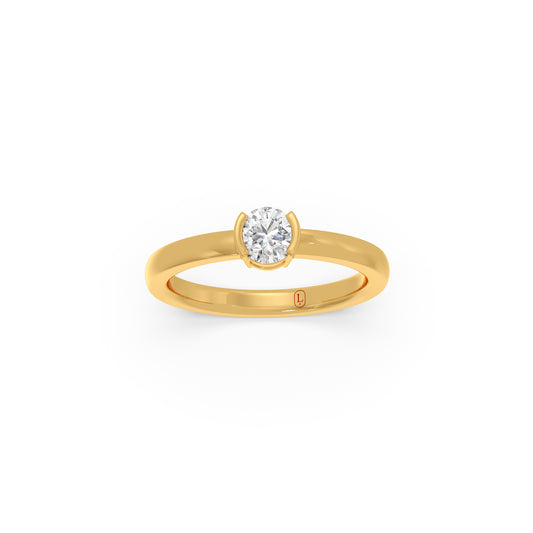 Round Cut Diamond Promise Ring