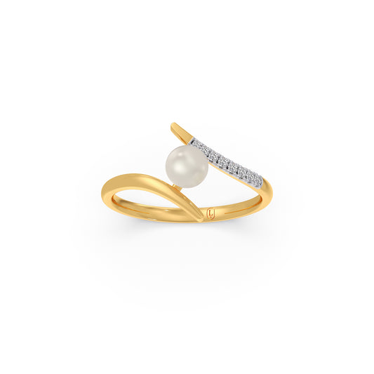 Classic Pearl Diamond Ring - Yellow