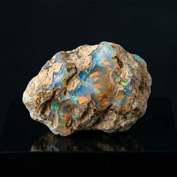 Opal gemstone