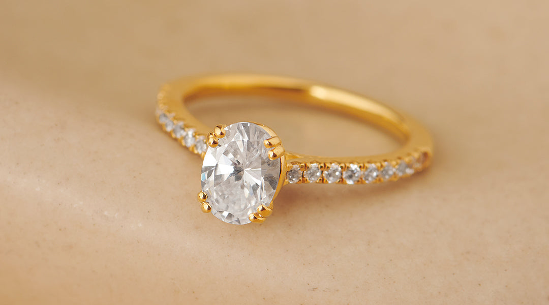  Oval Effortless Grace Gold ring 