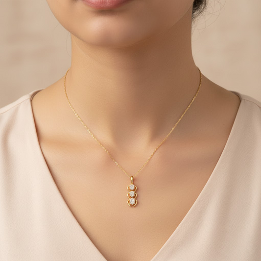 Antiqua Drop Diamond Pendant Necklace